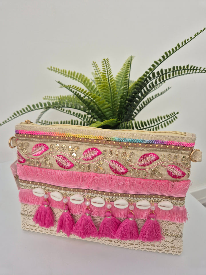 Seashells with Tassels Clutch Bag - Pink
