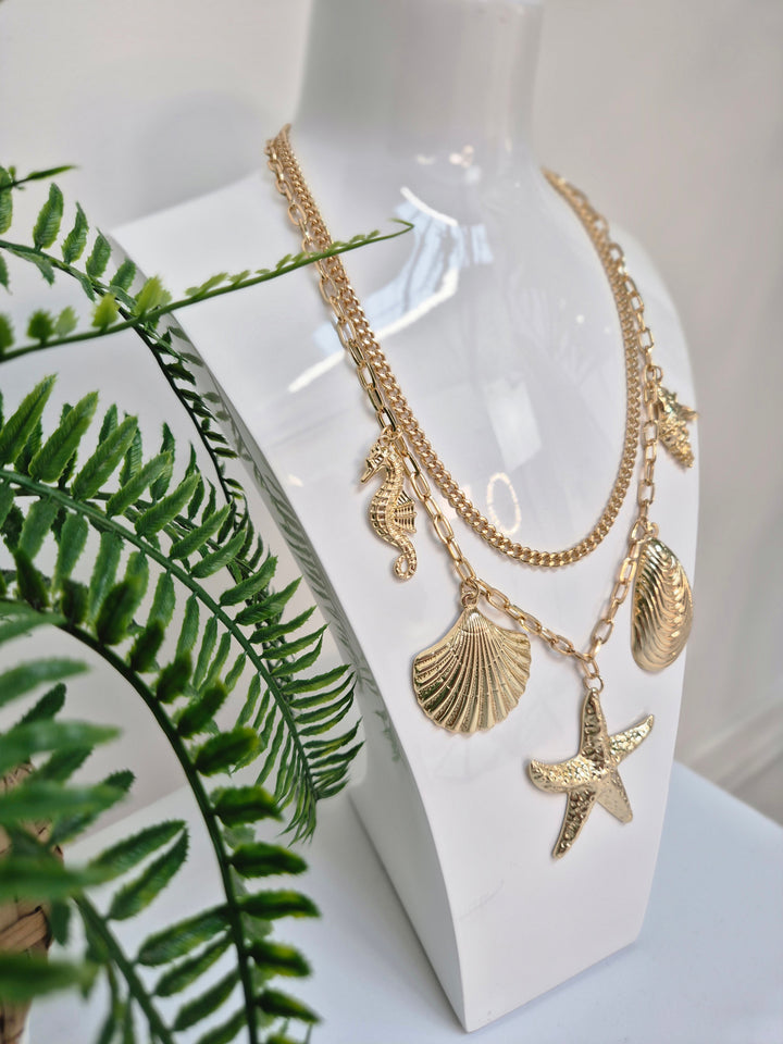 Starfish Beach Vibes Necklace (Gold Tone)