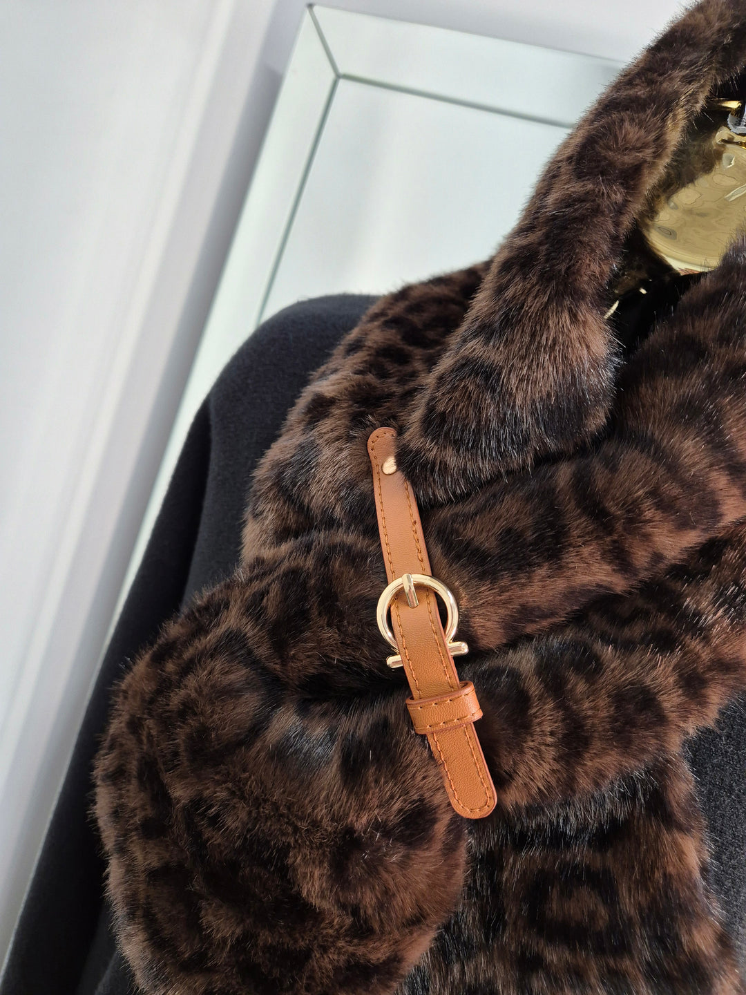 Oslo Faux Fur Scarf - Chocolate Leopard