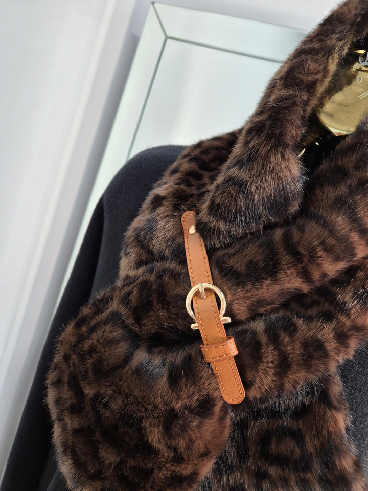 Oslo Faux Fur Scarf - Chocolate Leopard
