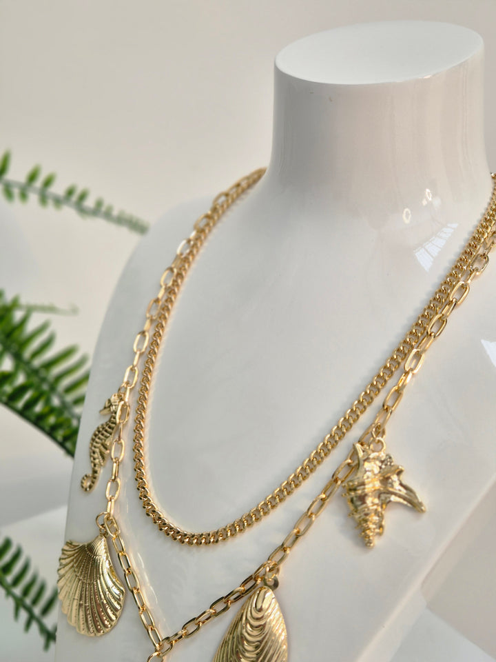 Starfish Beach Vibes Necklace (Gold Tone)