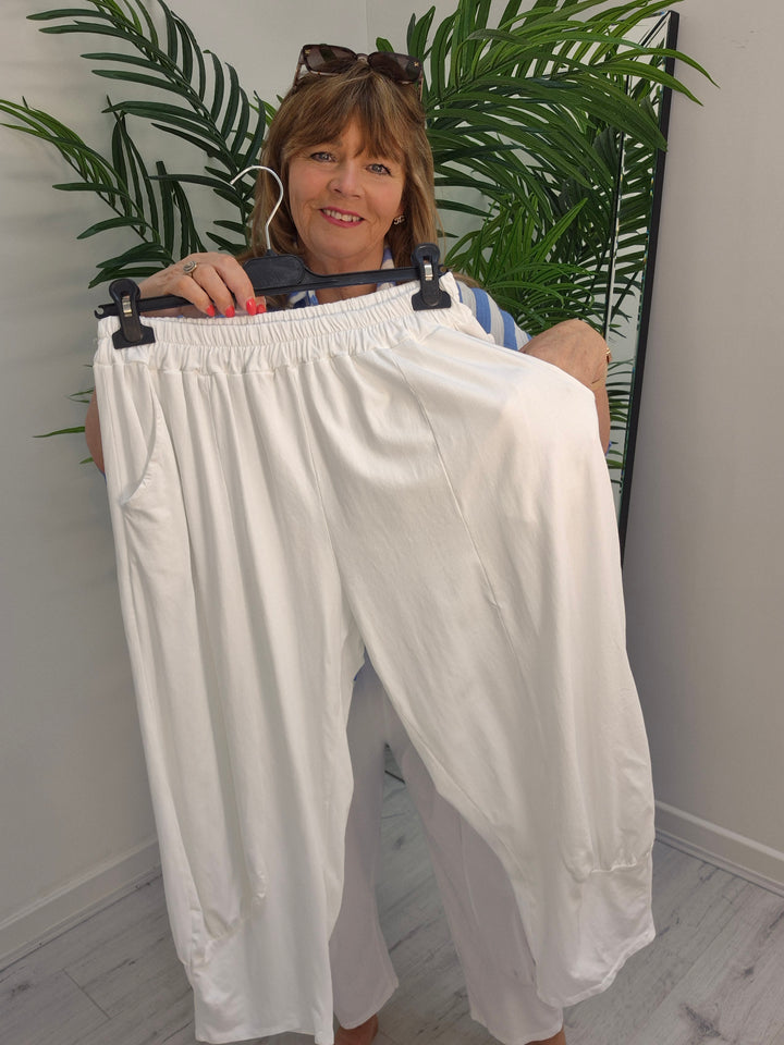 Kizzy Cocoon Pants - White (Curvy)