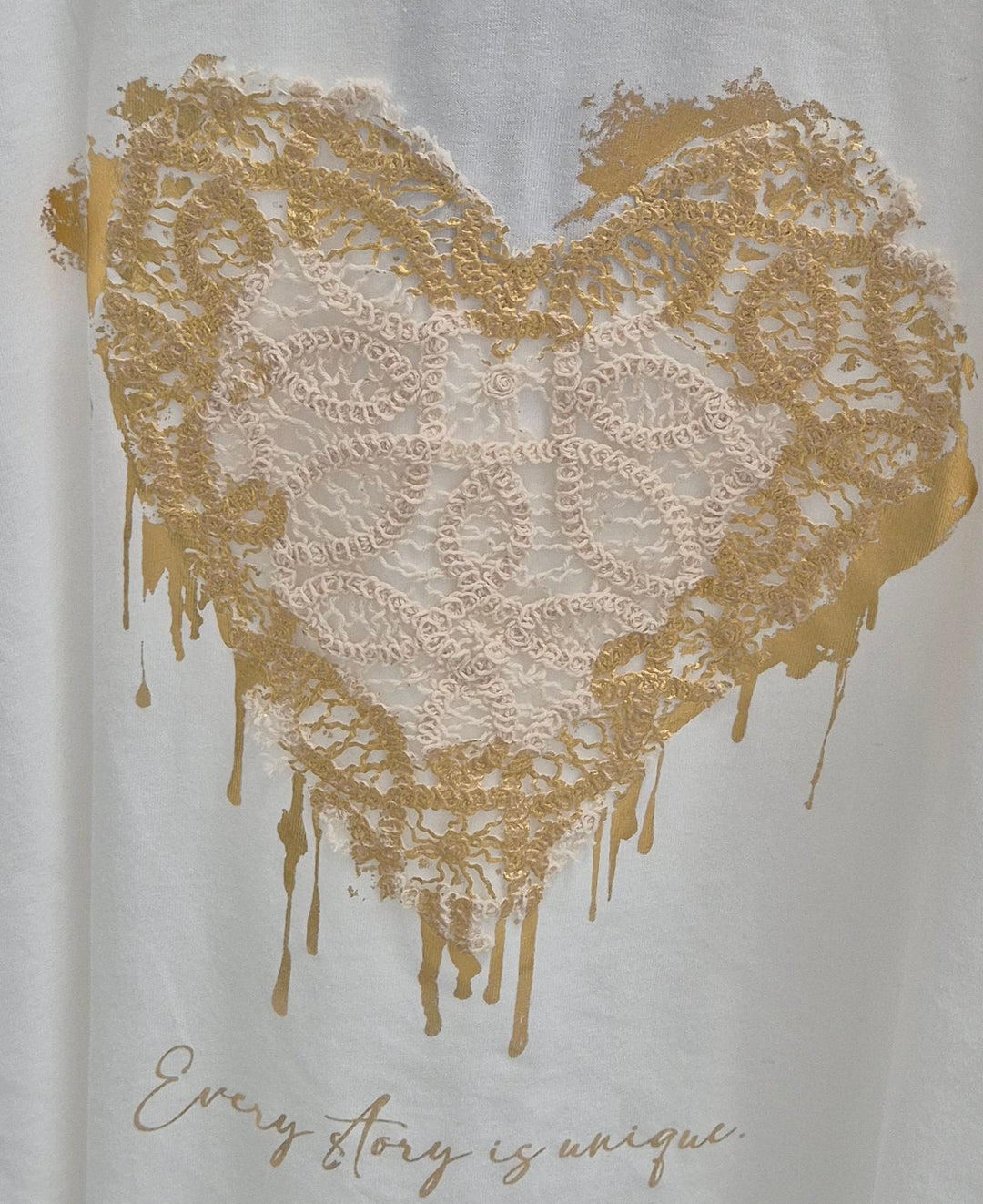 Valencia Hearts Tee - One Size (fits from Size 10 up to Size 16) - White/Gold