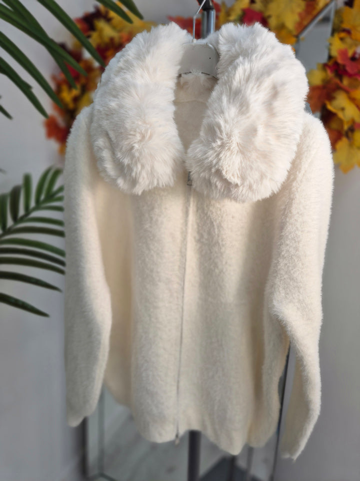 Oslo Faux Fur Cardigan with Detachable Collar (One Size - fits up to Size 16) - Winter White