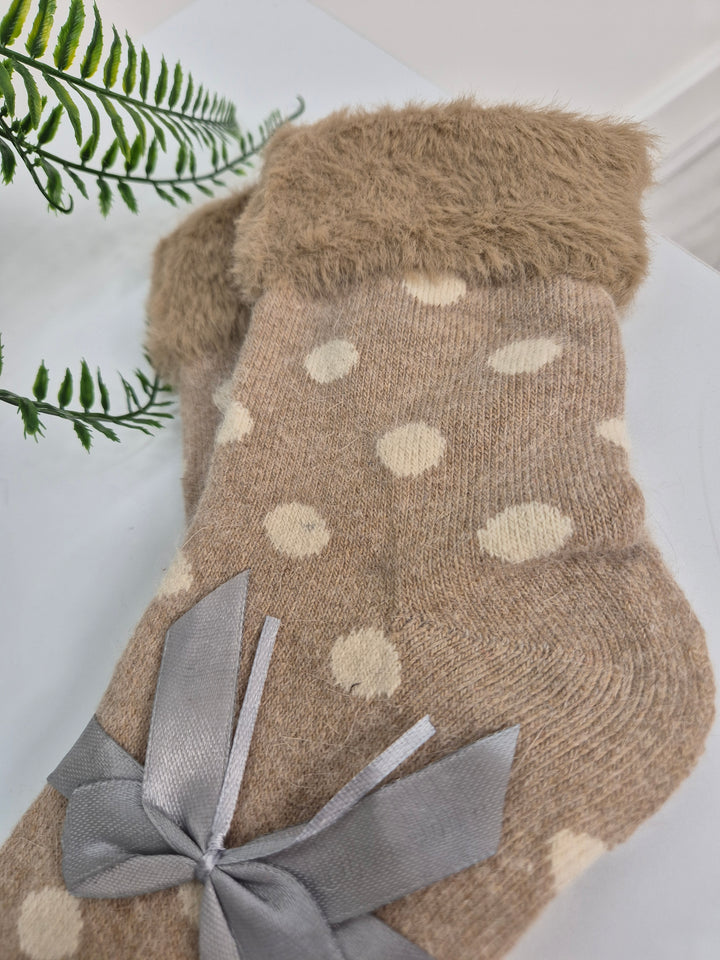 Oslo Cosy Fluffy Fur Fur Soft Socks - (Mocha Dotty)