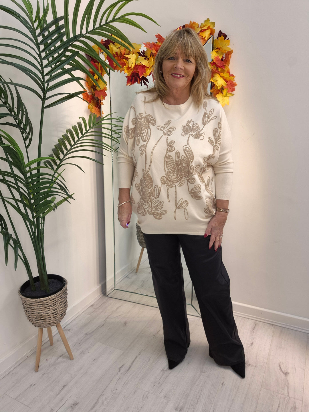Eva Embroidered Sparkle Jumper - Cream (fitting from Size 14 up to Size 18/20)
