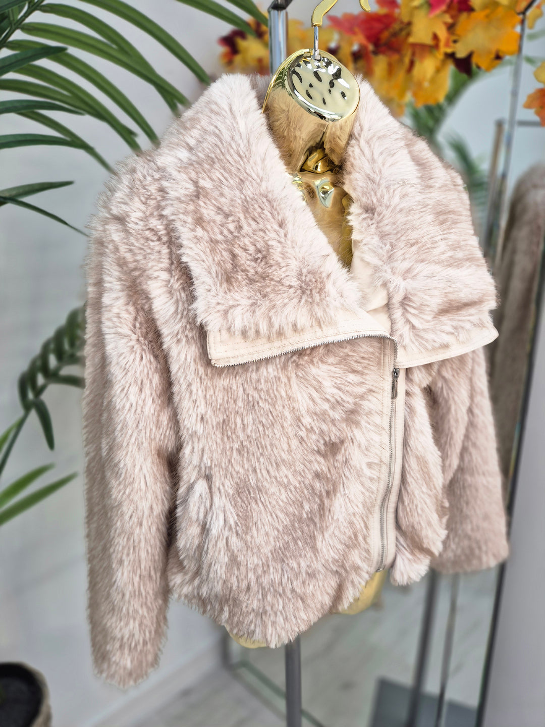 Oslo Faux Fur Jacket with Shawl Collar & Zip (One Size - fits from 10/12 up to Size 16) - Creamy Beige