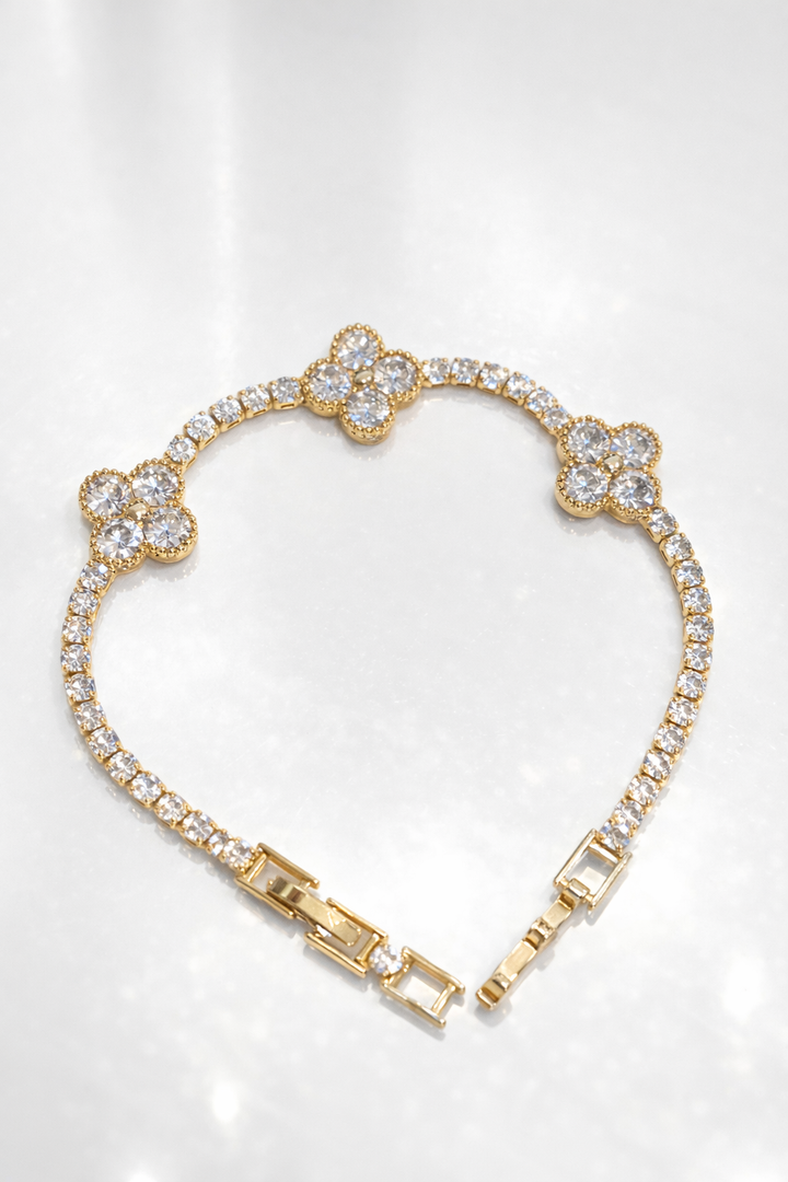 Crystal Clover Bracelet (Gold Tone)