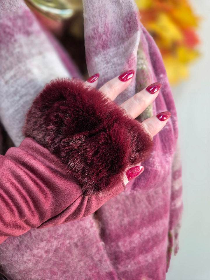 Oslo Faux Fur Fingerless Gloves - Wine