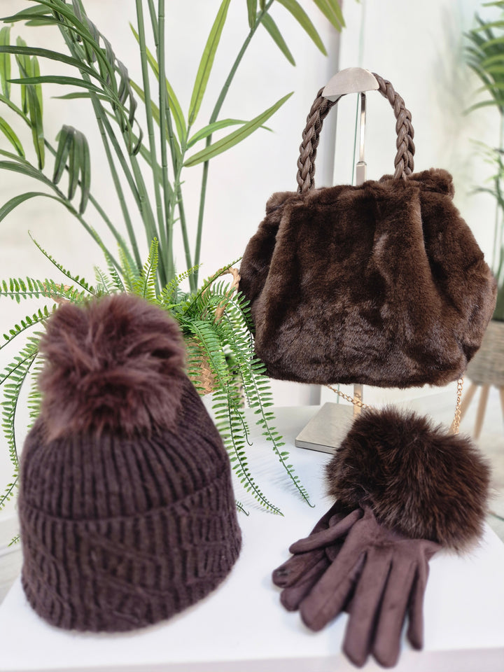 Oslo Faux Fur Pom Pom Cable Hat - Chocolate