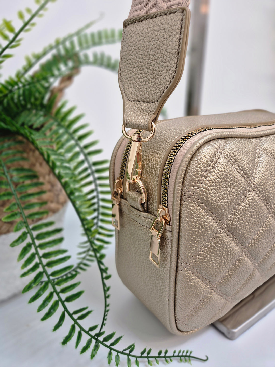 Diamond Quilted Bag - Metallic Gold (Gold Tone)