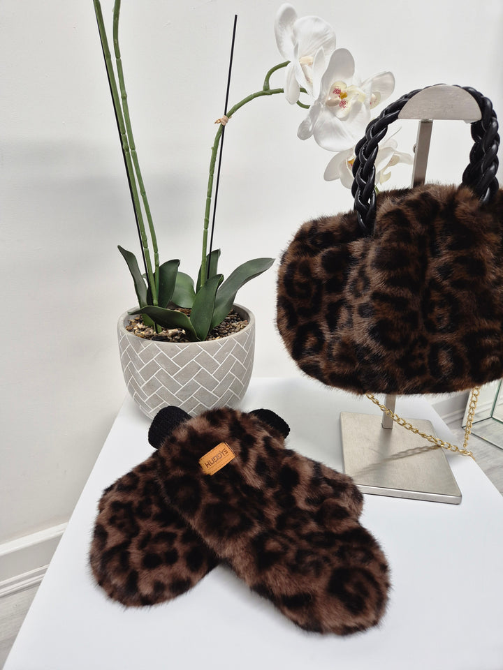 Oslo Faux Fur Mittens - Chocolate Leopard