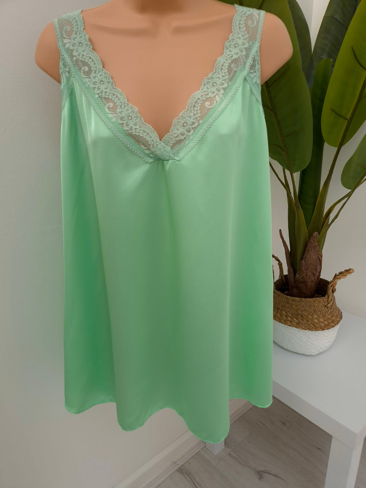 Linzi Lace Cami Top (Curvy) - (choose your Colour)