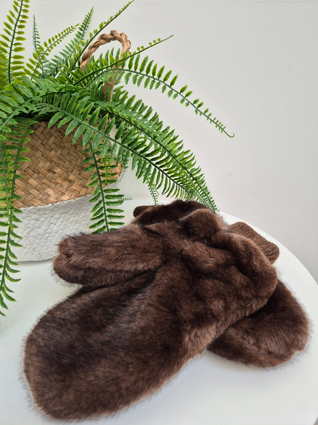 Oslo Faux Fur Mittens - Chocolate