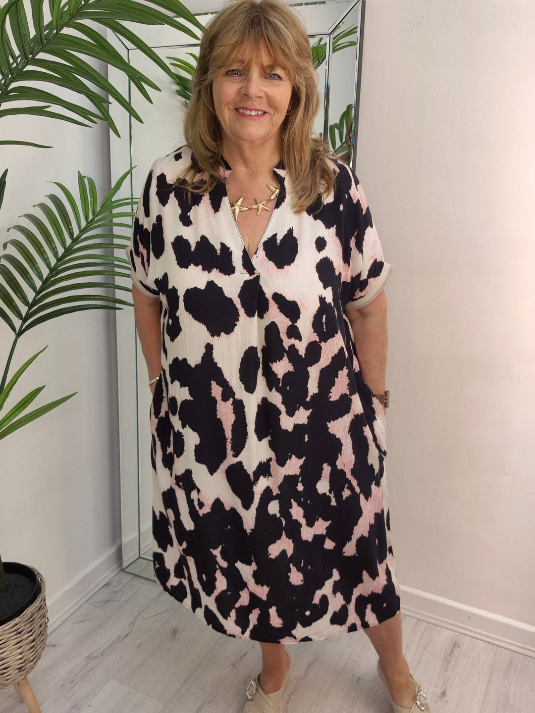 Leona Leopard Dress - (choose your Colour) (One Size/Curvy fitting from Size 14 to Size 20)