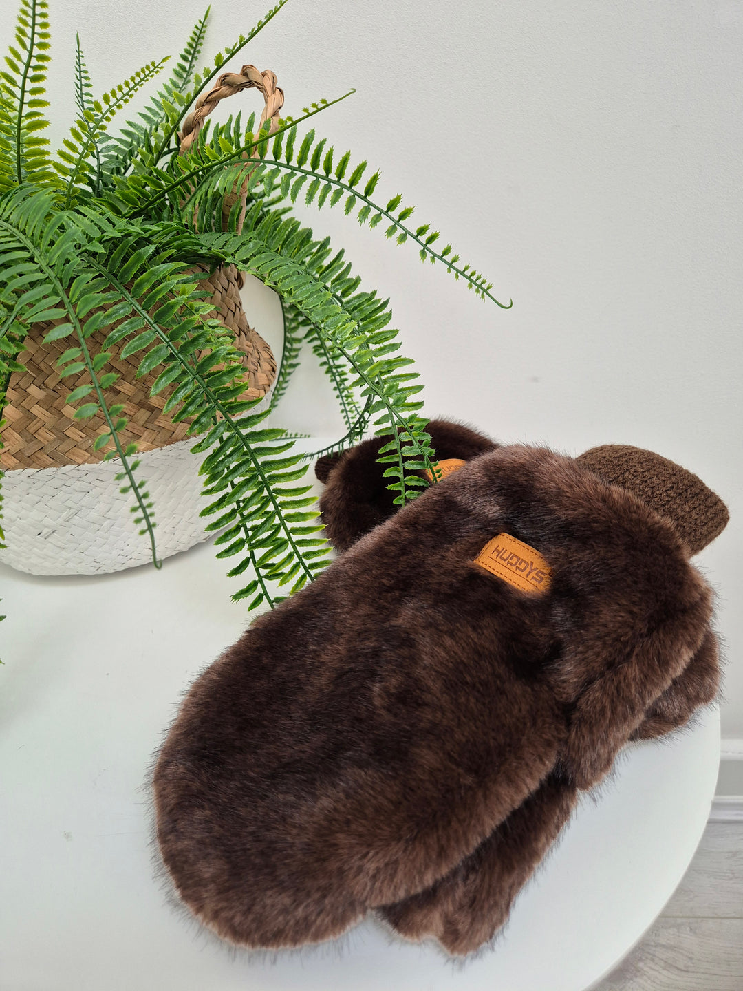 Oslo Faux Fur Mittens - Chocolate