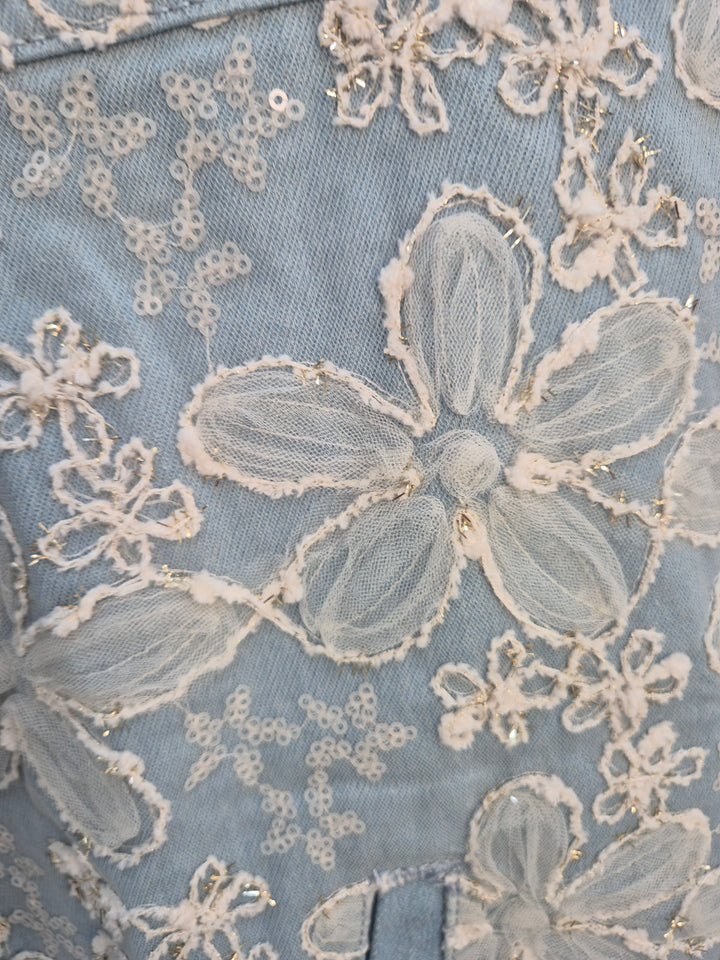 Darcy Denim Jacket - Applique Florals/Gold Metallic (One Size/Curvy, fitting from Size 14 up to 18)
