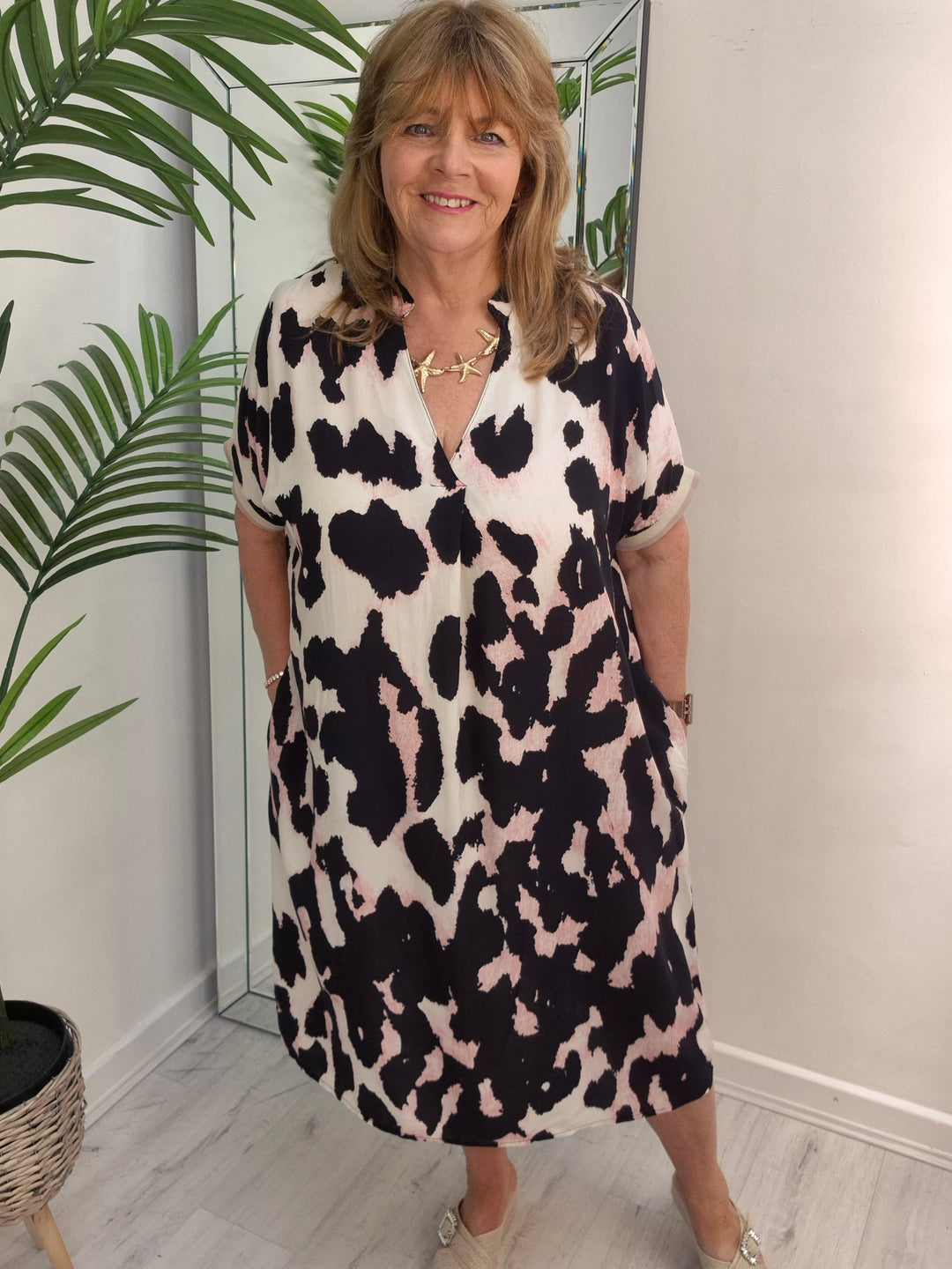 Leona Leopard Dress - (choose your Colour) (One Size/Curvy fitting from Size 14 to Size 20)