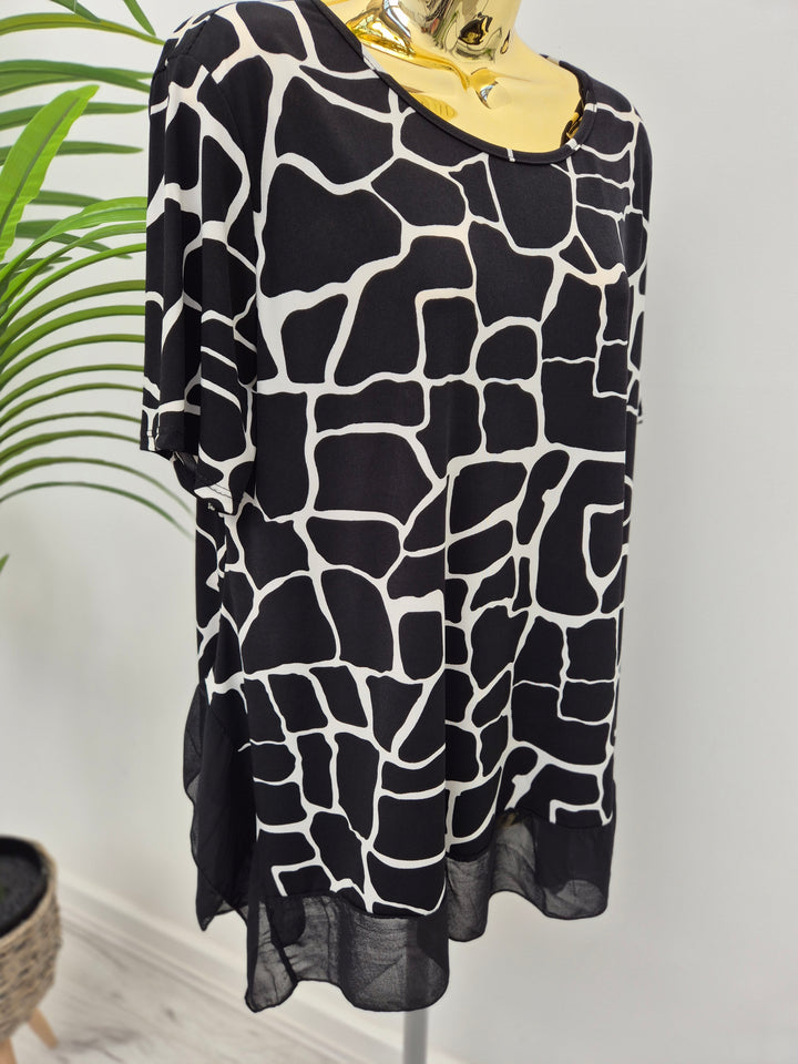 Monochrome Co-ord Suit (2 Piece) - Black/White (Curvy)