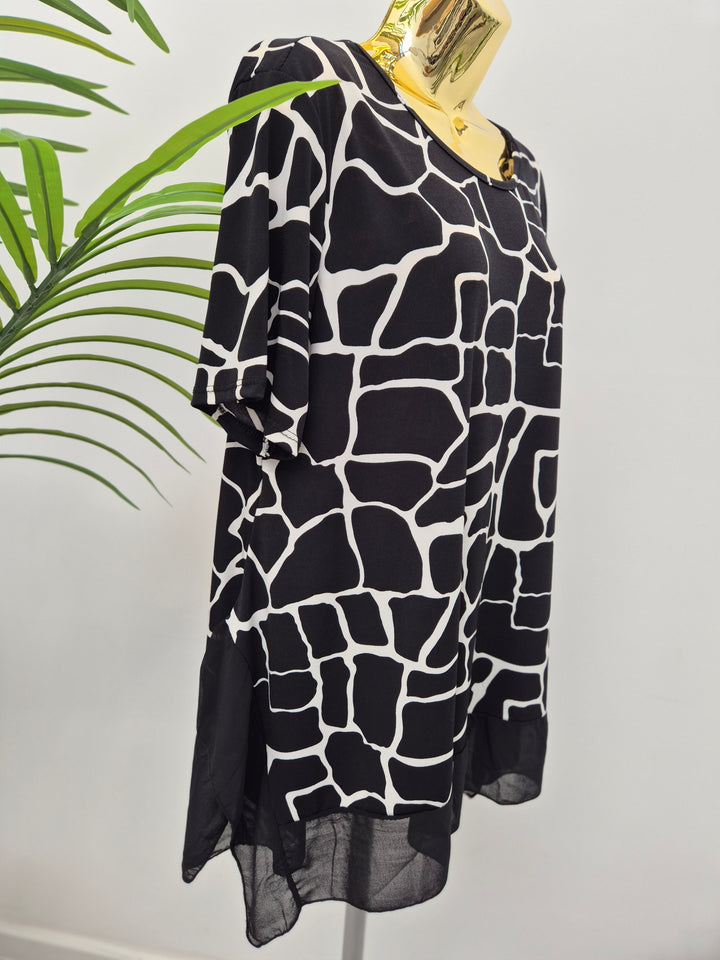 Monochrome Co-ord Suit (2 Piece) - Black/White (Curvy)
