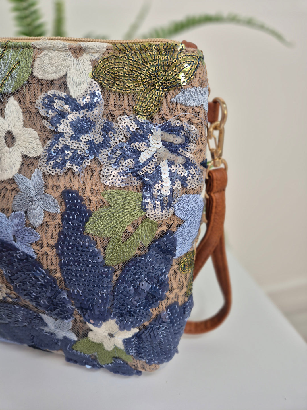 Floral Sequins Clutch Wristlet Bag - Blues
