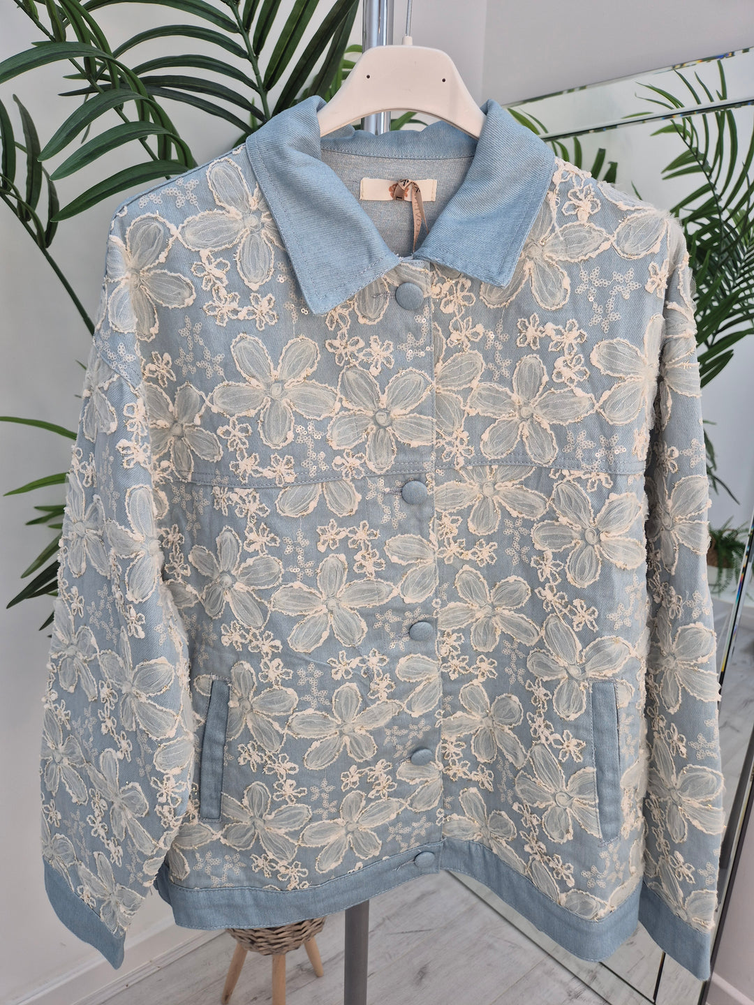 Darcy Denim Jacket - Applique Florals/Gold Metallic (One Size/Curvy, fitting from Size 14 up to 18)