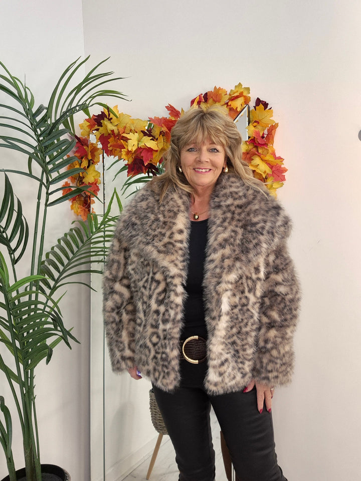 Oslo Faux Fur Shawl Collar Jacket - Snow Leopard (One Size/Curvy - fitting from Size 14 up to Size 18)