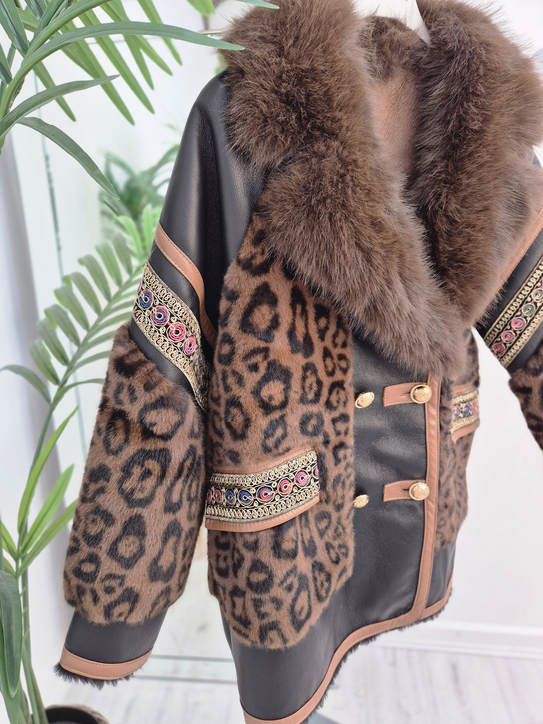 Oslo Faux Fur/Faux Leather Jacket - Chocolate Leopard - (Oversized fits Size 12/14 to Size 18/20/20)