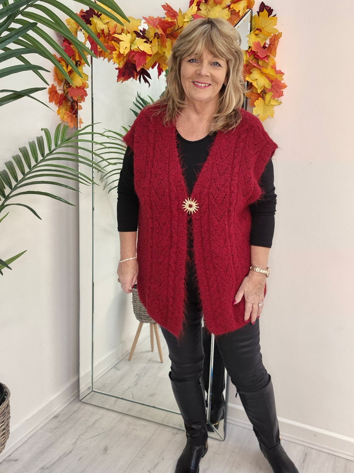 Vermont Super Soft & Fluffy Waistcoat (Oversized, fits from Size 16 up to Size 20/22) - Pillar Box Red