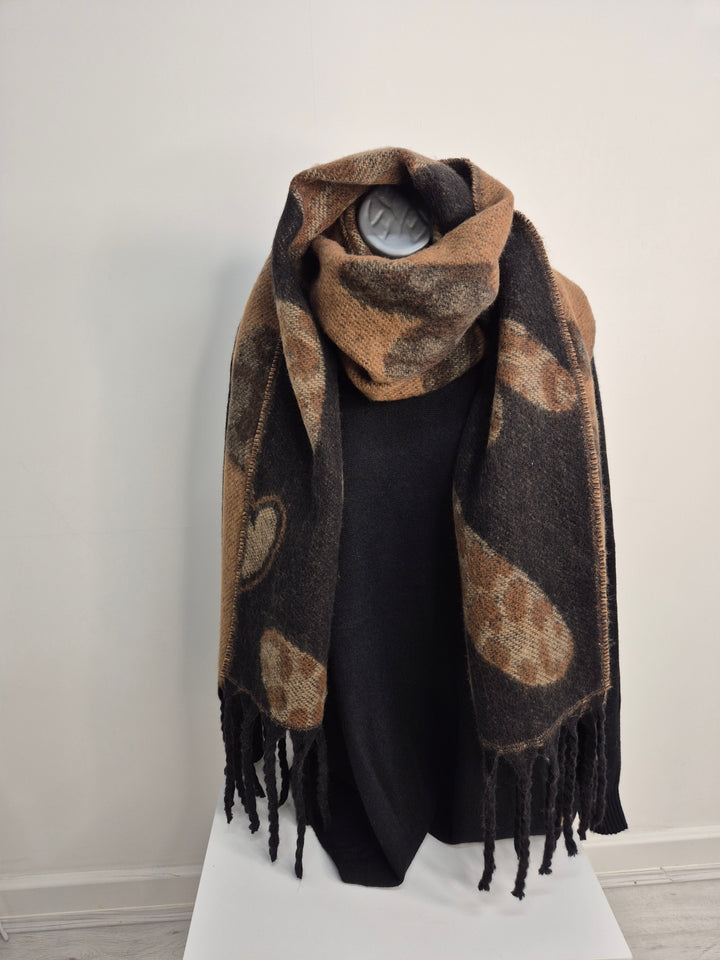 Hearts Oversized Reversible Blanket Super Soft Scarf - Black/Chocolate