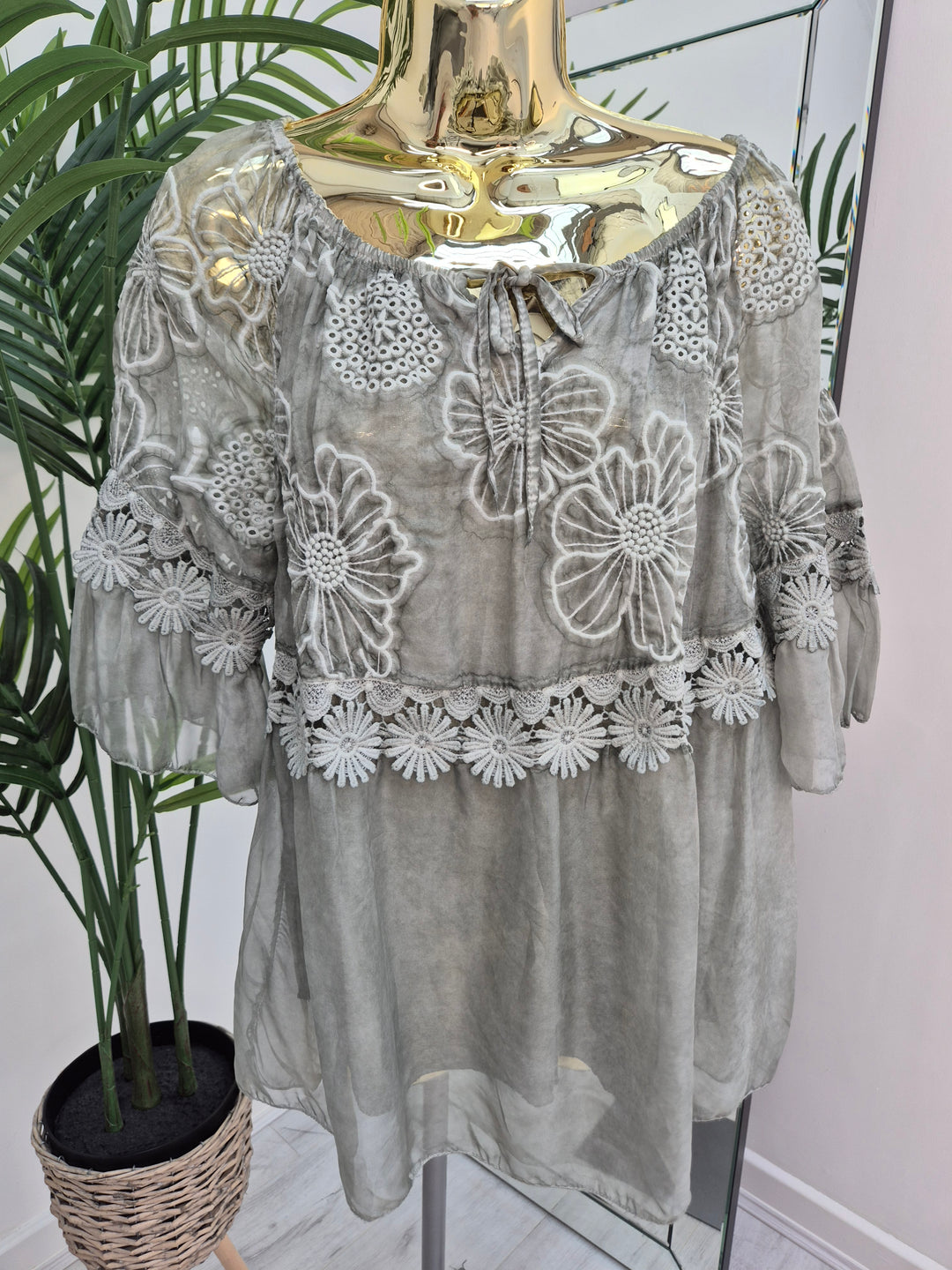 Florence Lace Top - (choose your Colour)