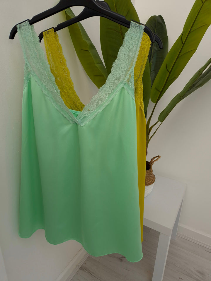 Linzi Lace Cami Top (Curvy) - (choose your Colour)