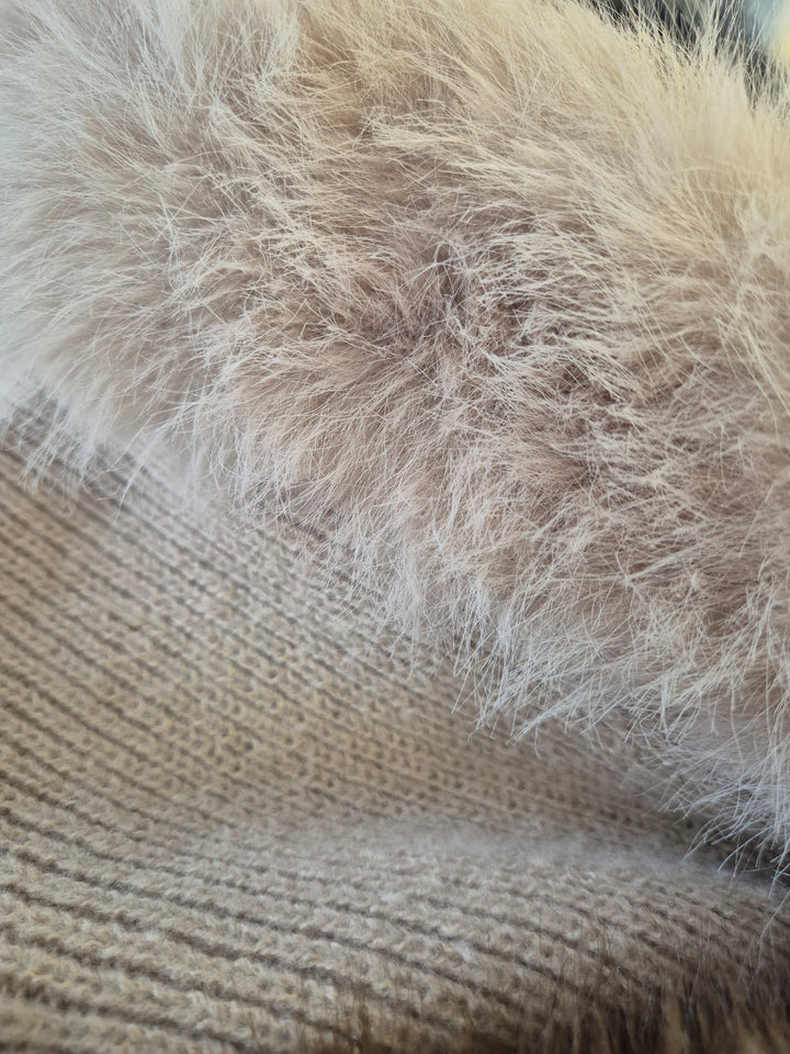Oslo Faux Fur Hat with attached Scarf - Latte (Cashmere & Luxe Faux Fur)