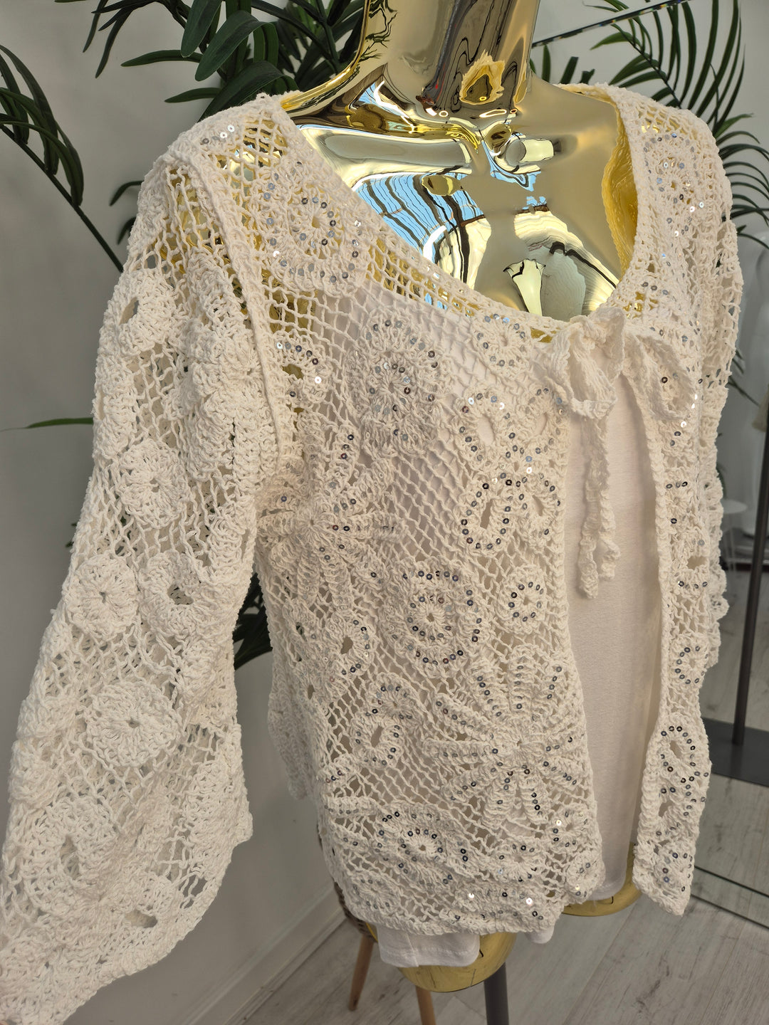 Es Cana Sparkly Shrug (One Size - fits from Size 10 up to Size 16) - White
