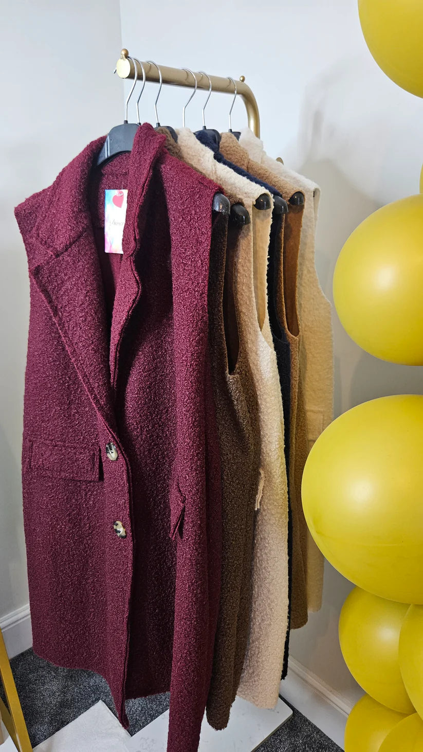 Gina Gilet (Faux Shearling) - One Size/Curvy, fits from Size 14 to Size 18) - Wine