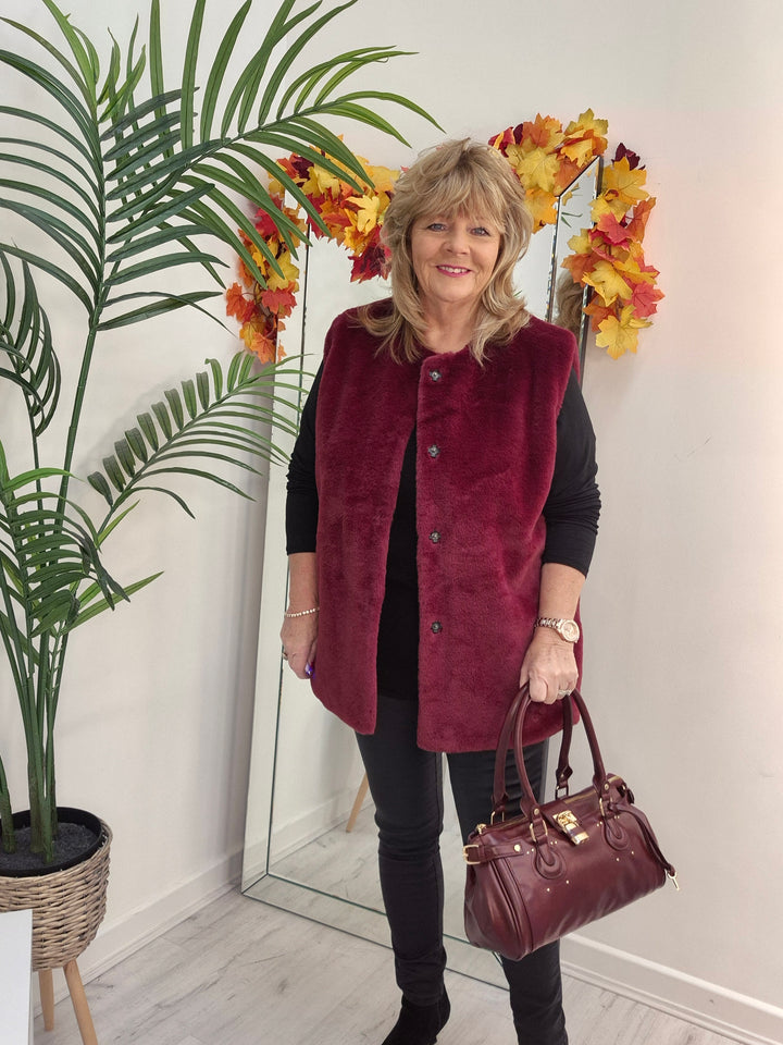 Oslo Faux Fur Gilet - Wine (Curvy fits from 14 up to Size 20)