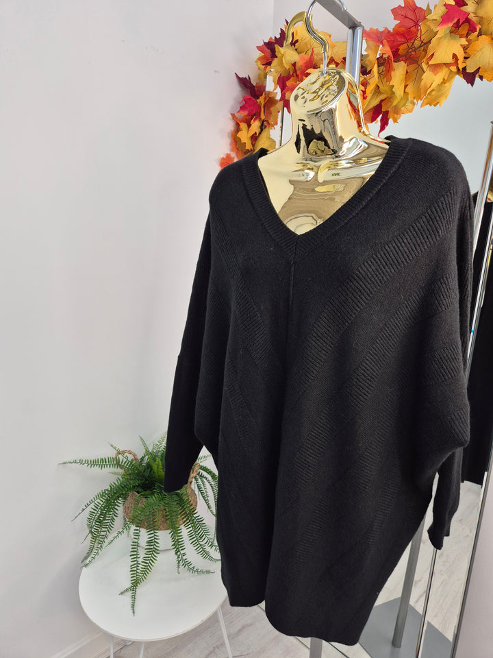 Vienna V Neck Oversized Hi Lo Jumper (choose your Colour) - (One Size/Curvy, fits from Size 14 up to Size 18/20)