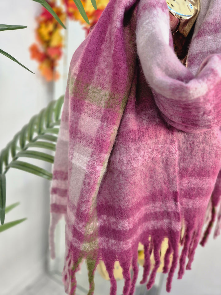 Checked Scarf with Fringing - Wine
