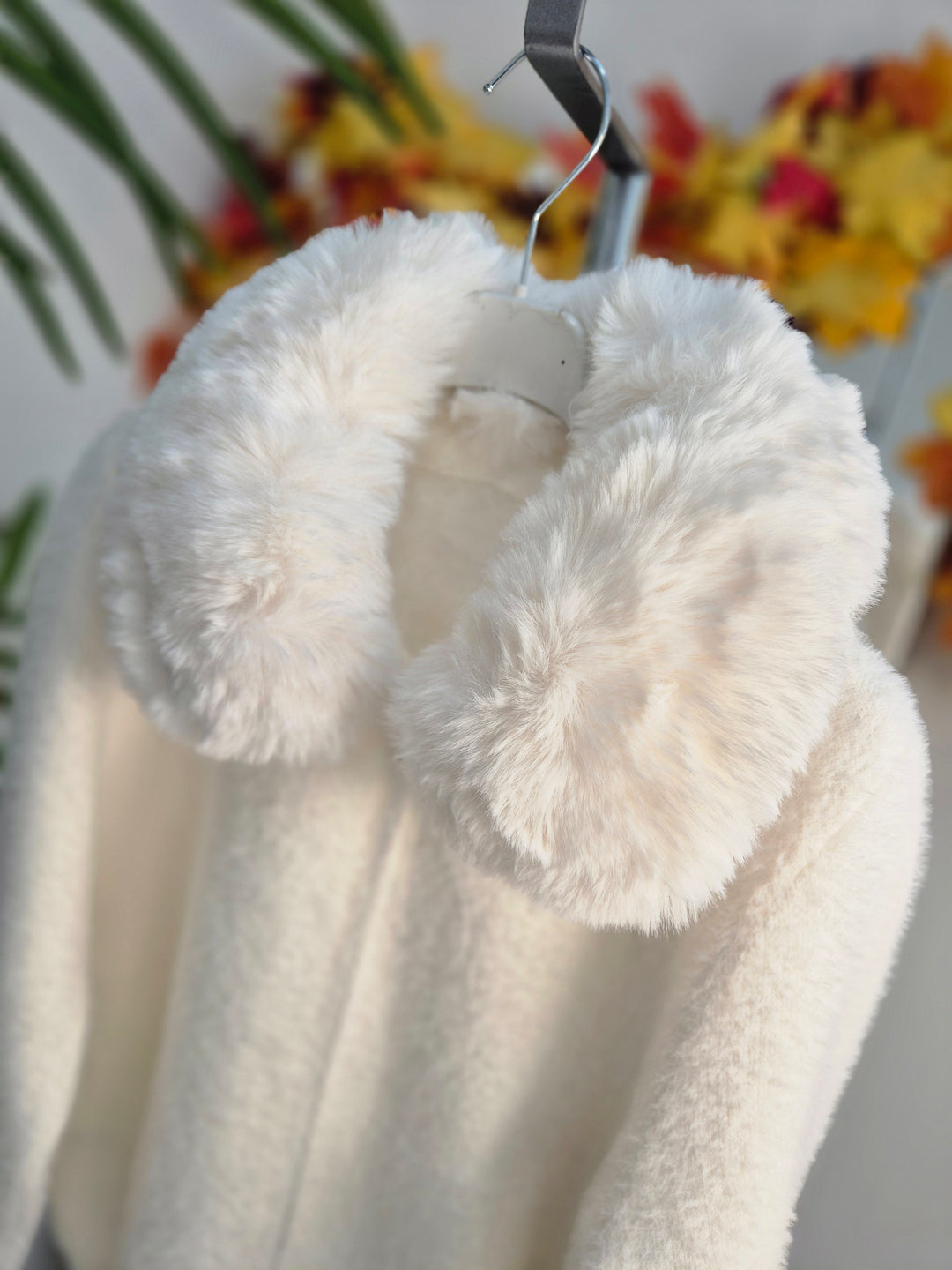 Oslo Faux Fur Cardigan with Detachable Collar (One Size - fits up to Size 16) - Winter White