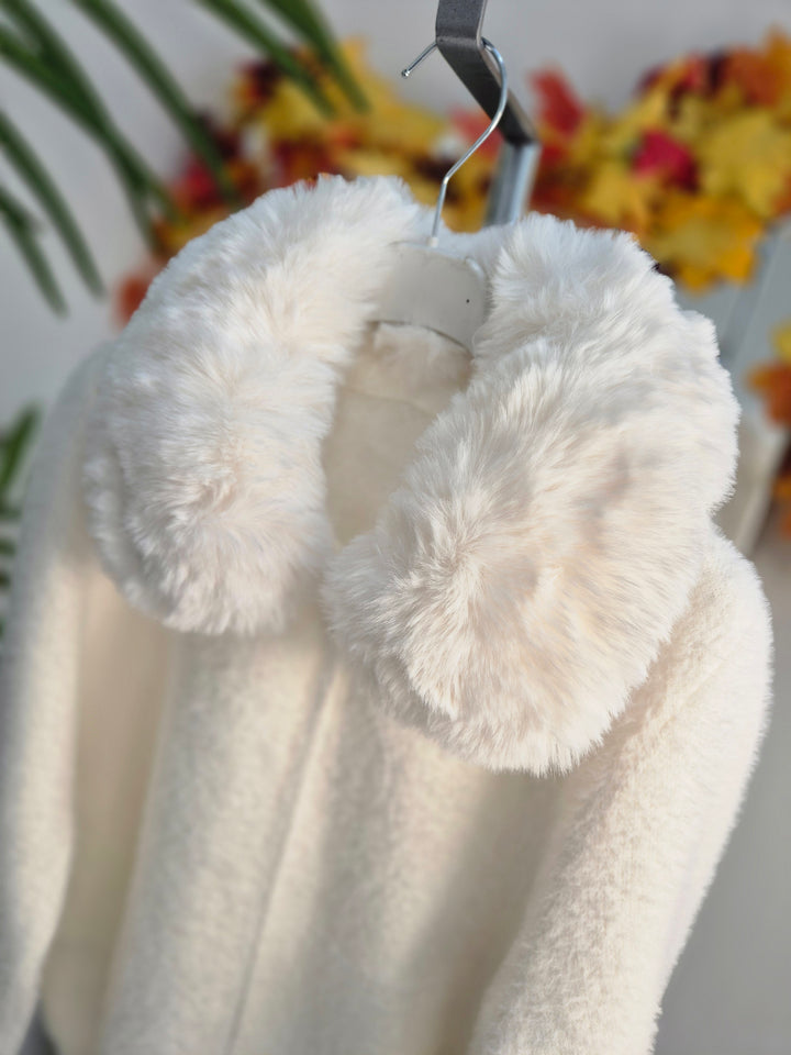 Oslo Faux Fur Cardigan with Detachable Collar (One Size - fits up to Size 16) - Winter White