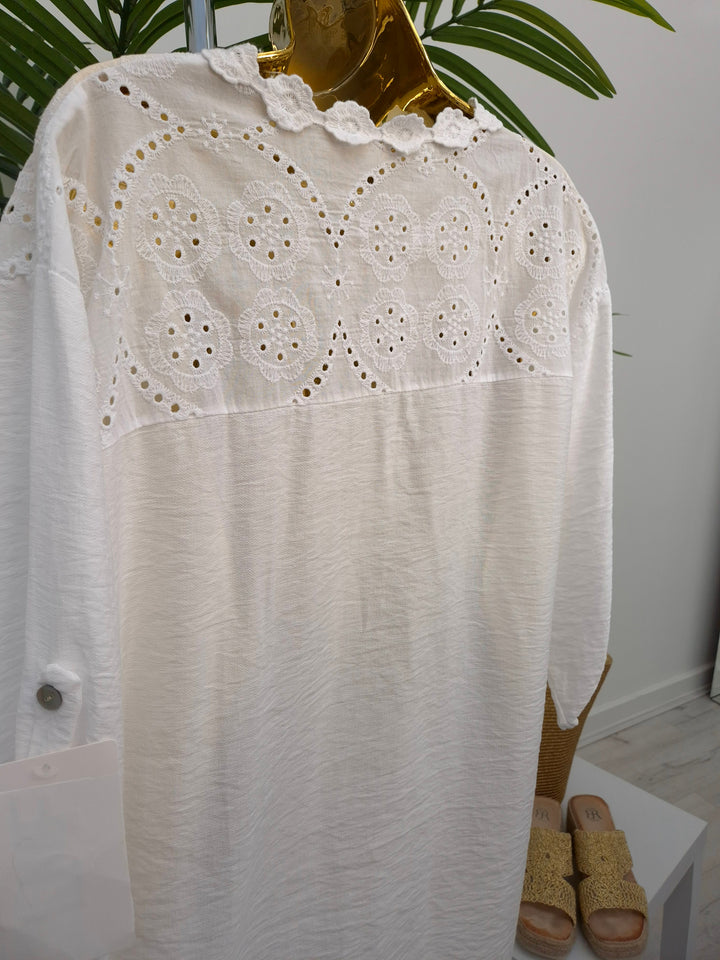 Belinda Broderie Anglaise Top - (choose your Colour) (Curvy)