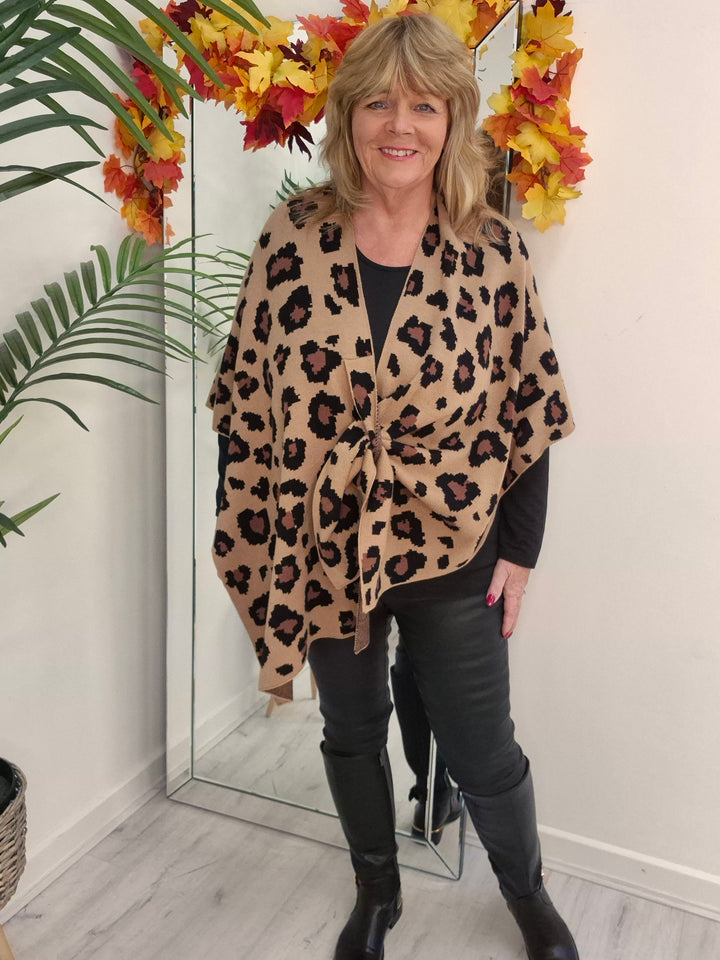 Leopard Super Soft Poncho/Wrap - Tan (One Size/Curvy Size from 12 up to Size 20)
