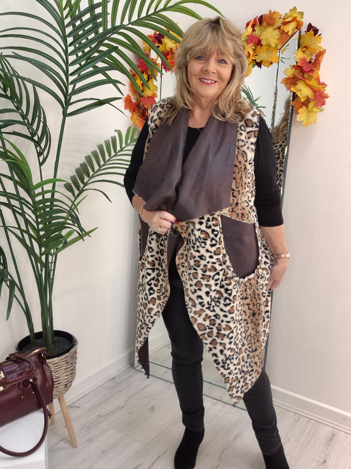 Oslo Faux Fur Reversible Gilet - Chocolate Leopard (Oversized, fitting from Size 12 up to Size 16)