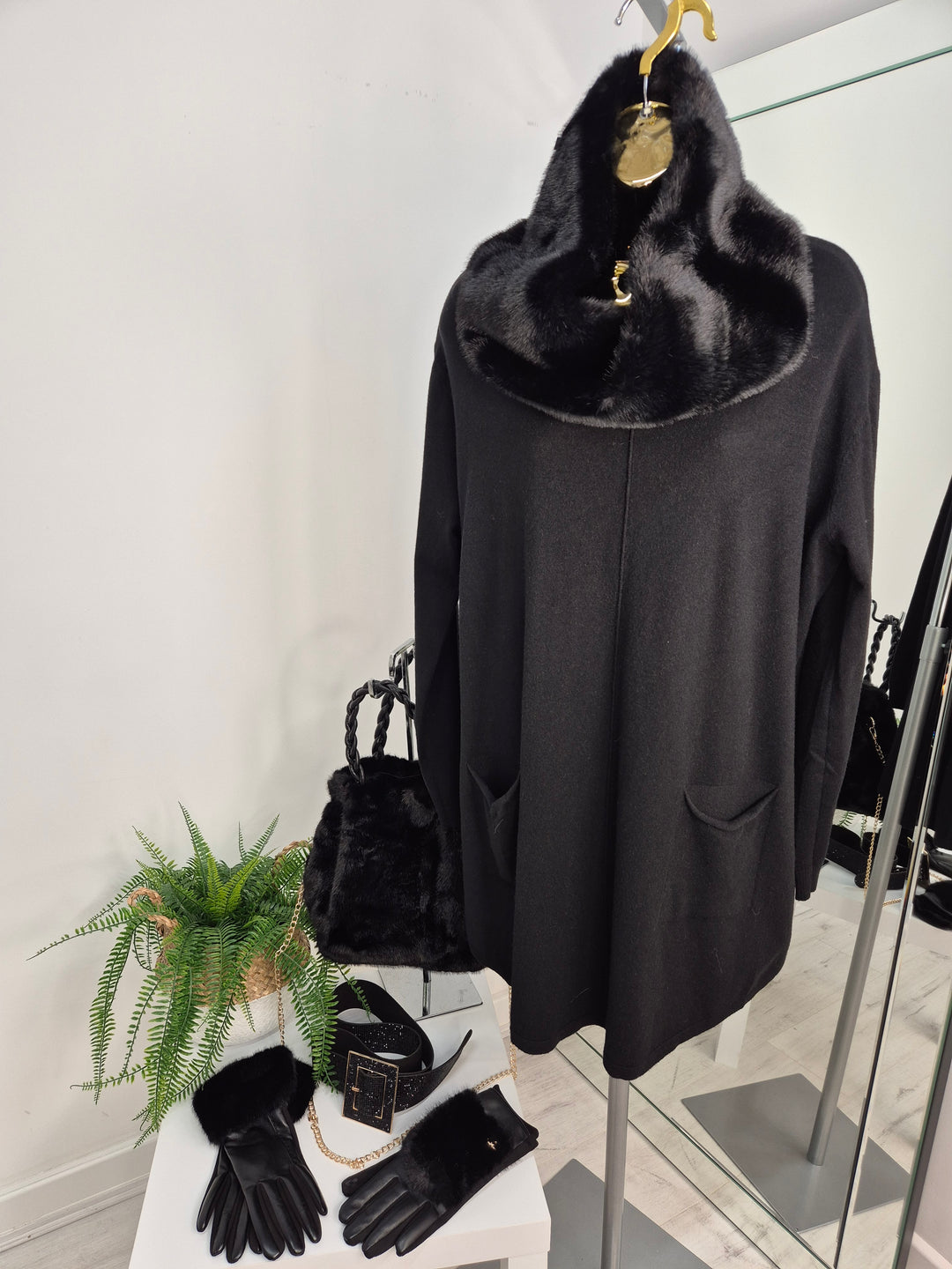 Oslo Faux Fur Infinity Snood - Black