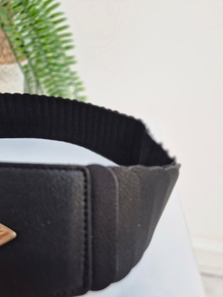 Stretchy Belt with Large Buckle - (choose your Colour) (One Size up to Size 18)