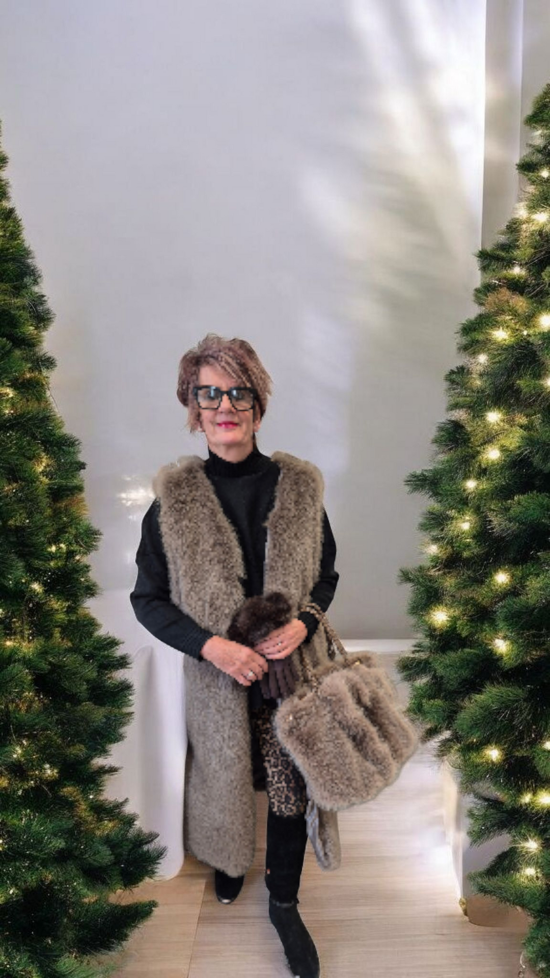 Oslo Faux Fur Longline Gilet - Mocha (One Size - fits from Size 10 up to Size 16)