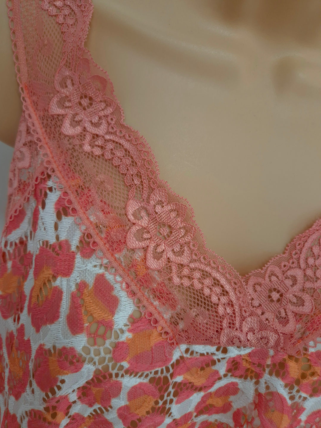 Linzi Lace (Floral) Cami Top (Curvy) - (choose your Colour)