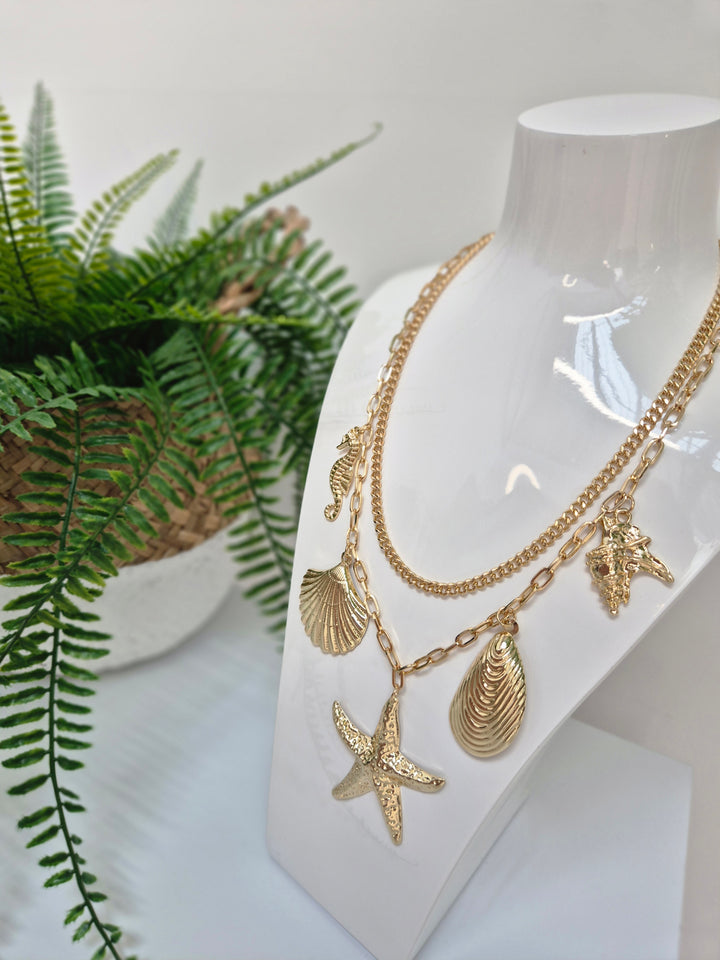 Starfish Beach Vibes Necklace (Gold Tone)