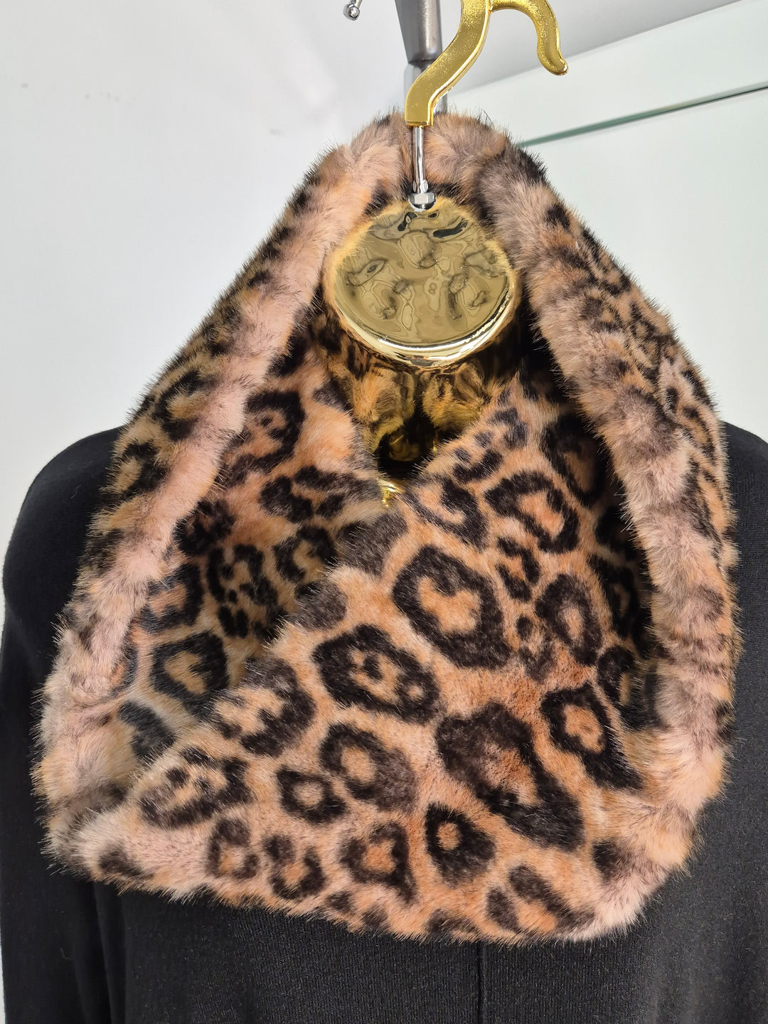 Oslo Faux Fur Infinity Snood - Leopard