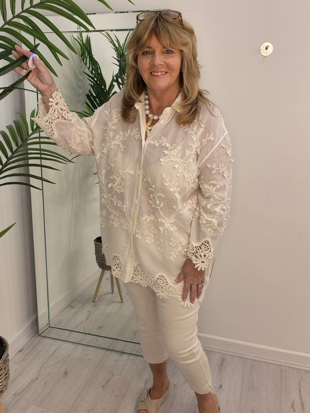 Lucy Lace Blouse - Cream (One Size/Curvy - fits up to Size 20)